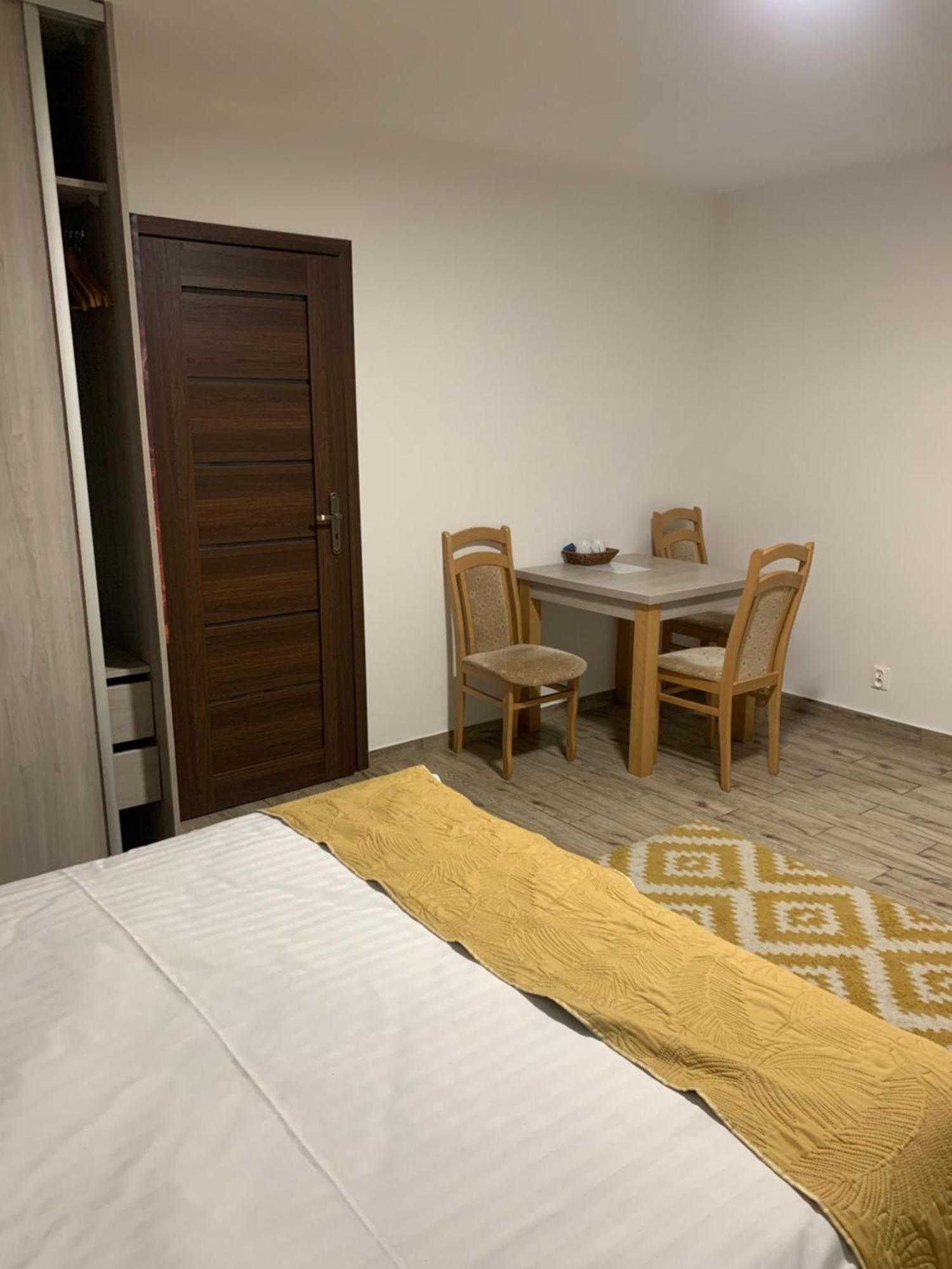 Apartamenty Wakacyjna Wioska Ngo 20M Od Suntago 姆什乔努夫 外观 照片